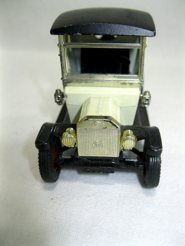 Matchbox Models of Yesteryear 1912 MODEL-T Coca Cola Delivery Truck No. Y-12 - Picture 4 of 8