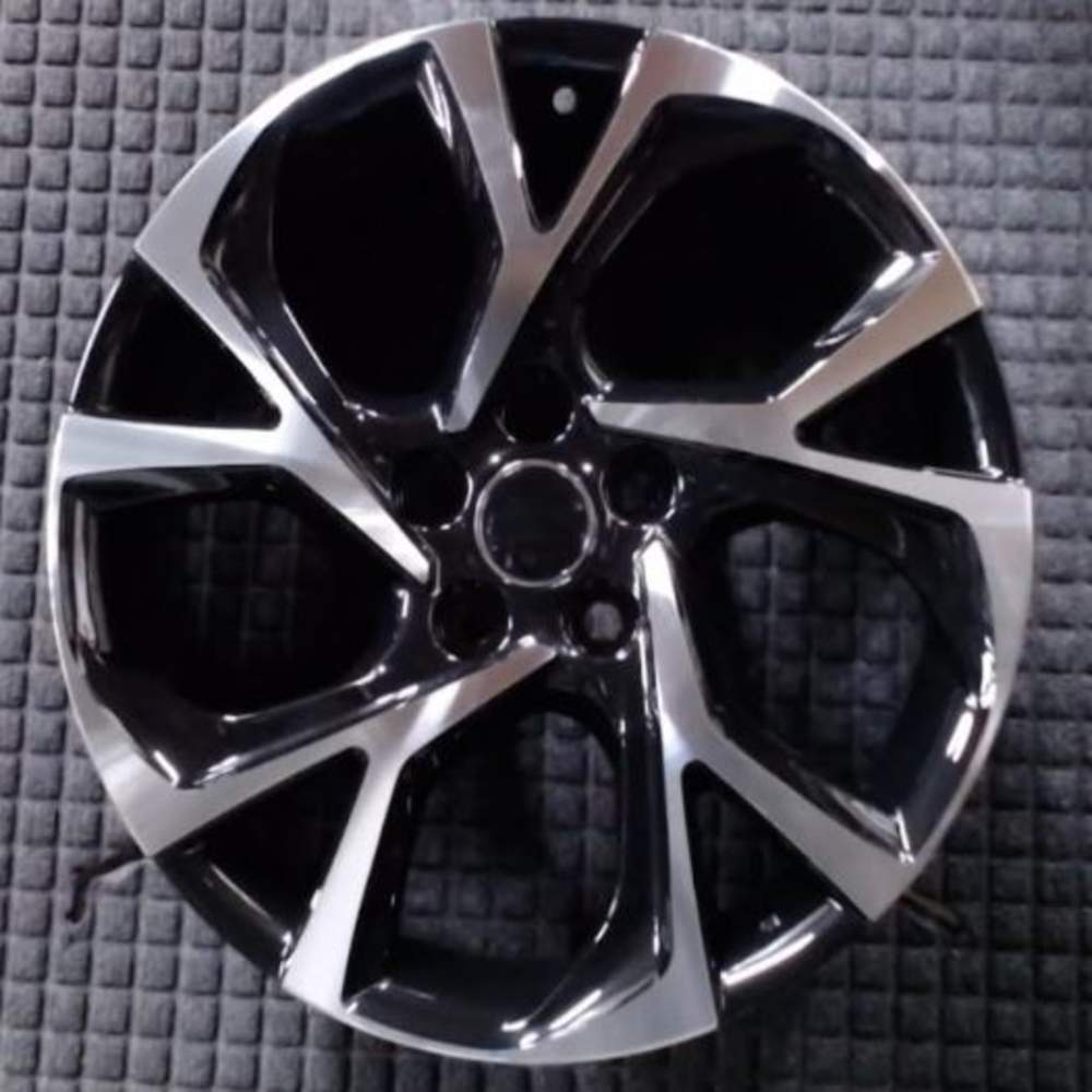 Toyota C-HR Replica Machined w/ Black Pockets 18 inch Wheel 2018