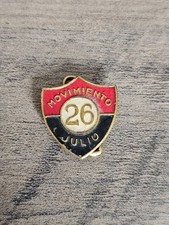 UNSEEN ORIGINAL PIN BADGE CHE GUEVARA FIDEL CASTRO 26 JULY MOVENMENT 1950s