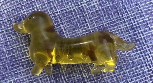 Pin doxie dachshund weiner dog dogs 40s Lucite  Pin Brooch Vintage yellow