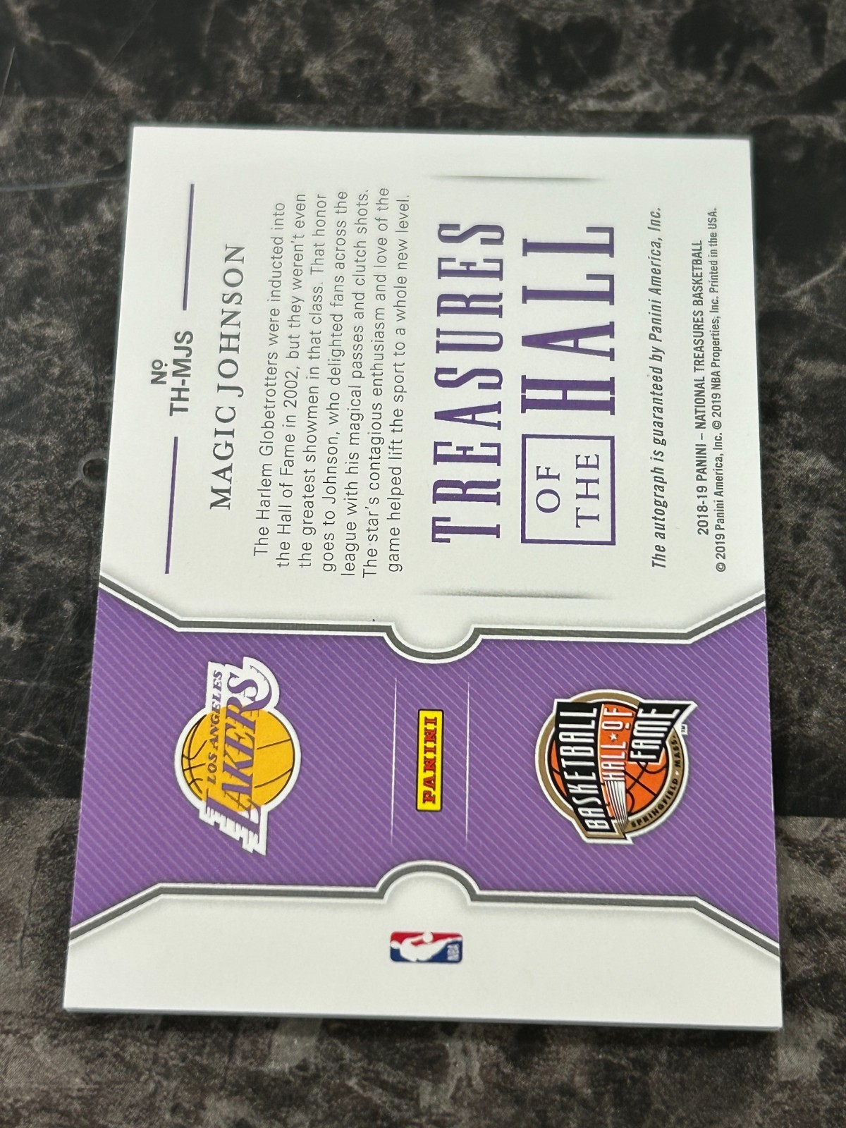 2018-19 National Treasures 02/15 Magic Johnson On Card Auto @SC3 view 2