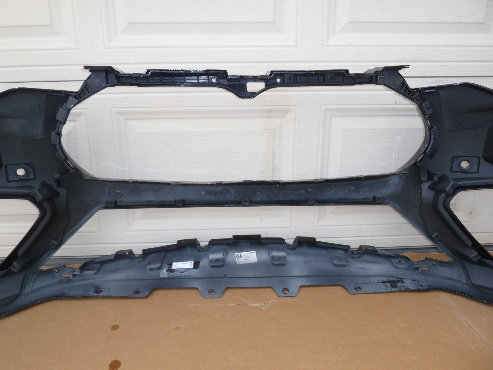 17-23 Maserati Levante Gransport GTS OEM Front Bumper Cover Skin OEM Black Facia