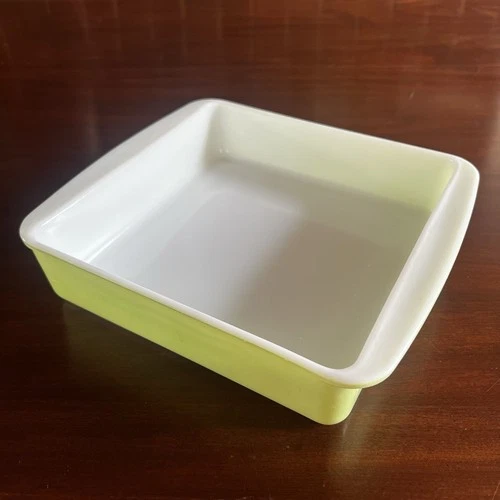 Vintage Pyrex 222 8x8 inch Baking Pan Lime Green Brownie Casserole D-20