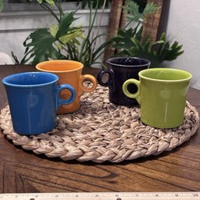 Set of four fiesta mugs o ring tom & jerry multicolored 3.25” Plum Peacock