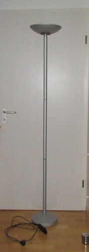 moderne Stehlampe Deckenfluter + 2 Ersatz-Halogen / H 180 cm / matt-silber