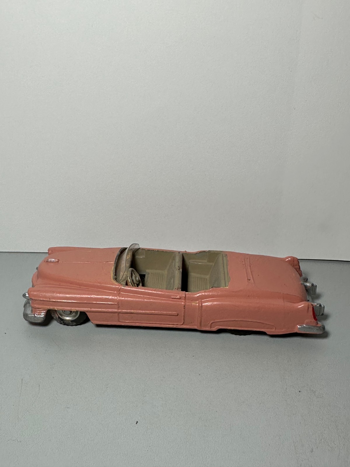 Dinky 131, Cadillac Eldorado - Free Price Guide & Review