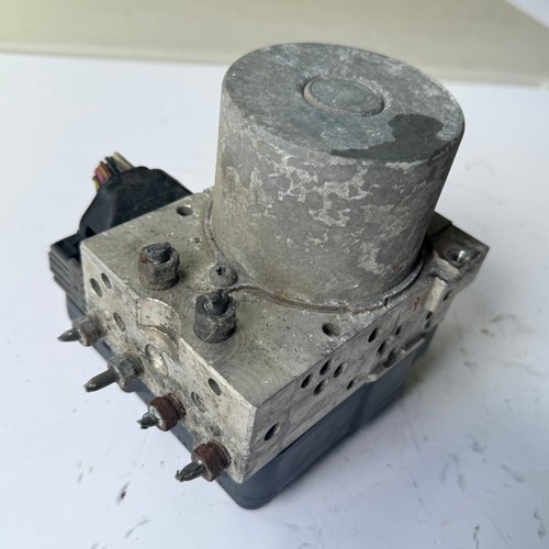 OEM 44540-04081 TOYOTA TACOMA ABS PUMP ANTI LOCK BRAKE MODULE UNIT 2015