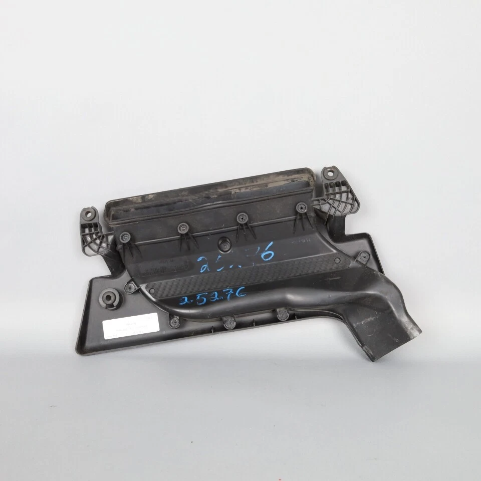 2001-2006 BMW 325i 330i Front Upper Radiator Duct Cover 13717501988 OEM Used Foto 4 de 4