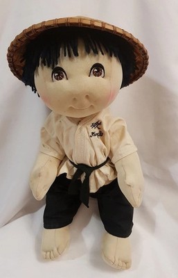 Handgefertigte Kung Fu Karate Puppe, Garn Haare, Reis Paddy Babys mit britischem Pass