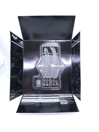 PLAY ARTS Kai BATMAN ARKHAM KNIGHT Batman PVC Painted Action Figure SQUARE ENIX - Picture 13 of 15