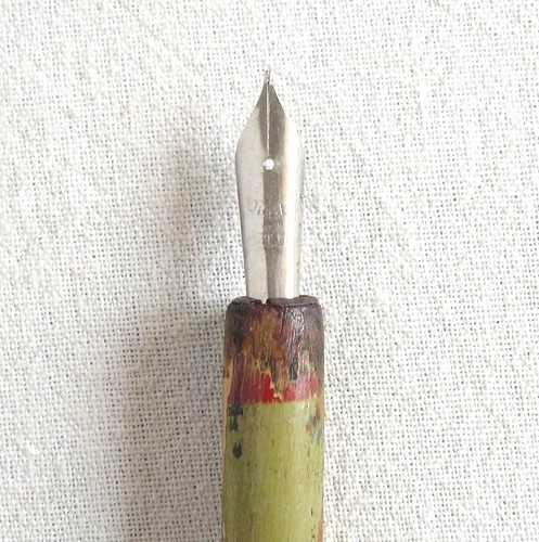 ANTIQUE PELIKAN INK GLASS BOTTLE WITH WOODEN DIP PEN - Picture 14 of 15