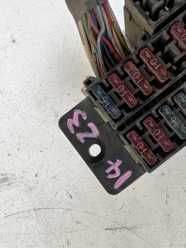 Nissan 300ZX Fuse Box Z31 83-88 OEM - Picture 6 of 6