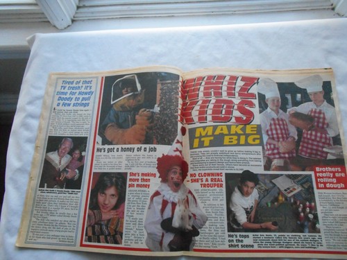 GLOBE Magazine-MAY 2,1989 PRISCILLA PRESLEY - Picture 2 of 2