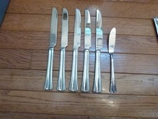 4 Reed  Barton Brookshire Shiny Stainless DINNER KNIVES 9 3/4"  Butter