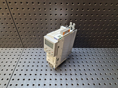 Lenze 8200 Vector E82EV751_2C Frequenzumrichter 230/240V 0,75KW+Bedienteil