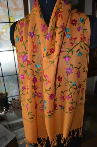 Sciarpa ricamo floreale Kashmir fatta a mano 100% sciarpe pashmina cashmere - Foto 34 di 35