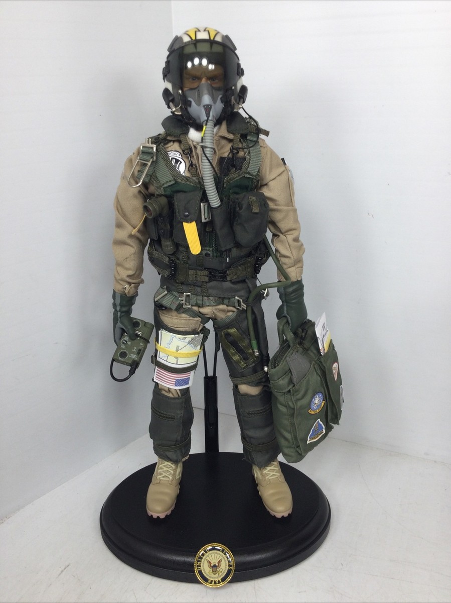 Hot Toys 1/6 トップガン　F-14パイロット　カスタム品 Hot Toys 1/6 トップガン F-14パイロット カスタム品 Hot Toys 1