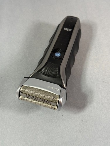 Braun Series 5 Model 5751 Rechargeable Men's Electric Shaver - TESTED NEEDS FOIL - Picture 3 of 6