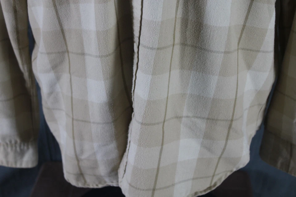 Snowboard Shirt Button Down - White and Cream Plaid Burton - Men's Large  — 第 4/4 张图片