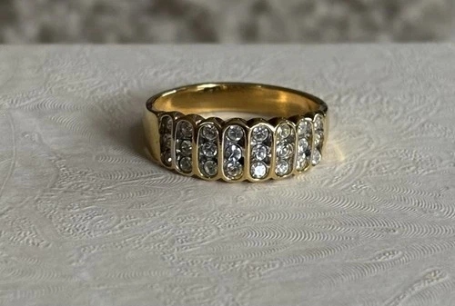 Vintage Gold Costum Jewelry Ring Size 10