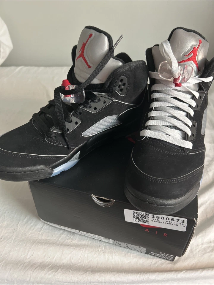 Nike Jordan 5 Retro OG Negro Metálico Reimaginado 2025 HF3976-001 GS 7Y (VNDS) Foto 2 de 4