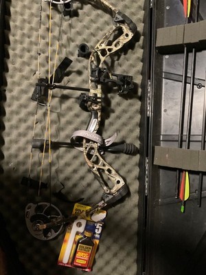NICE  Diamond Archery Edge SB-1 PLUS HARD CASE  29IN 70#