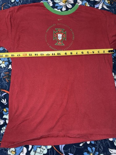 Vintage Nike Portugal Youth T-Shirt Size XL Kids Classic Red Flag Soccer Tee - Picture 5 of 9