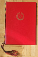 DDR Urkunden- / Dokumentenmappe rot mit Staatswappen (Emblem) ; A 5 mit Kordel