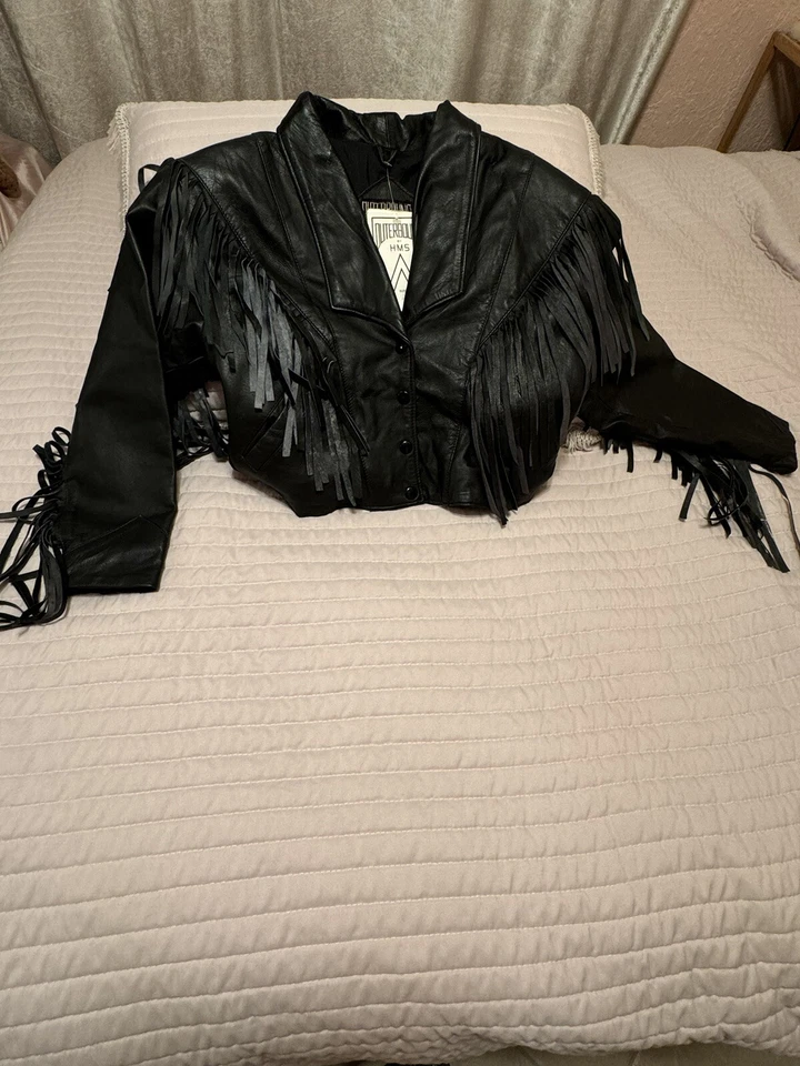 Chaqueta corta vintage de cuero negra con flecos años 80 nueva con etiquetas talla grande años 80 ✔️ pulgadas Foto 3 de 4