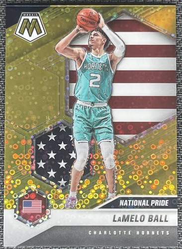 LaMelo Ball [Fast Break Gold] #257 2020 Panini Mosaic card