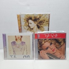 Taylor Swift Music CD Lot: Fearless TS 1989 Holiday Collection