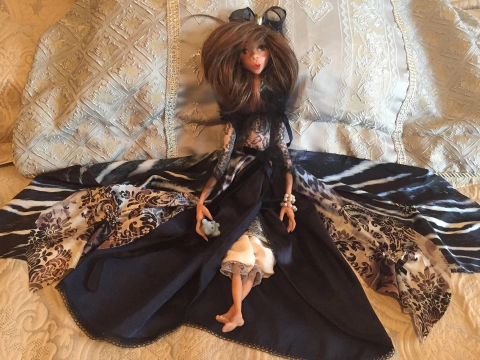OОАK Art Blue Princess – Boneca travesseiro cama/boudoir, salão de beleza, salão ou boneca francesa   - Imagem 2 de 4