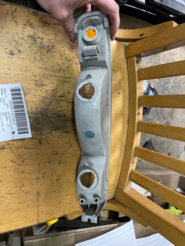 Fog/mark/park/turn Light/lamp GMC SIERRA 1500 Left 99 00 01 02 03 04 05 06 07 - Picture 4 of 4