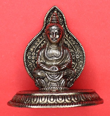 Handmade Metal Seated Lord Buddha Figurine  Home and Office Decor Sculpture B105