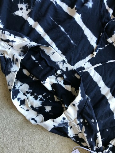 NWT NEW Young Fabulous & Broke hooded sweatshirt top M / L MEDIUM LARGE tie dye - 第 4/6 張圖片