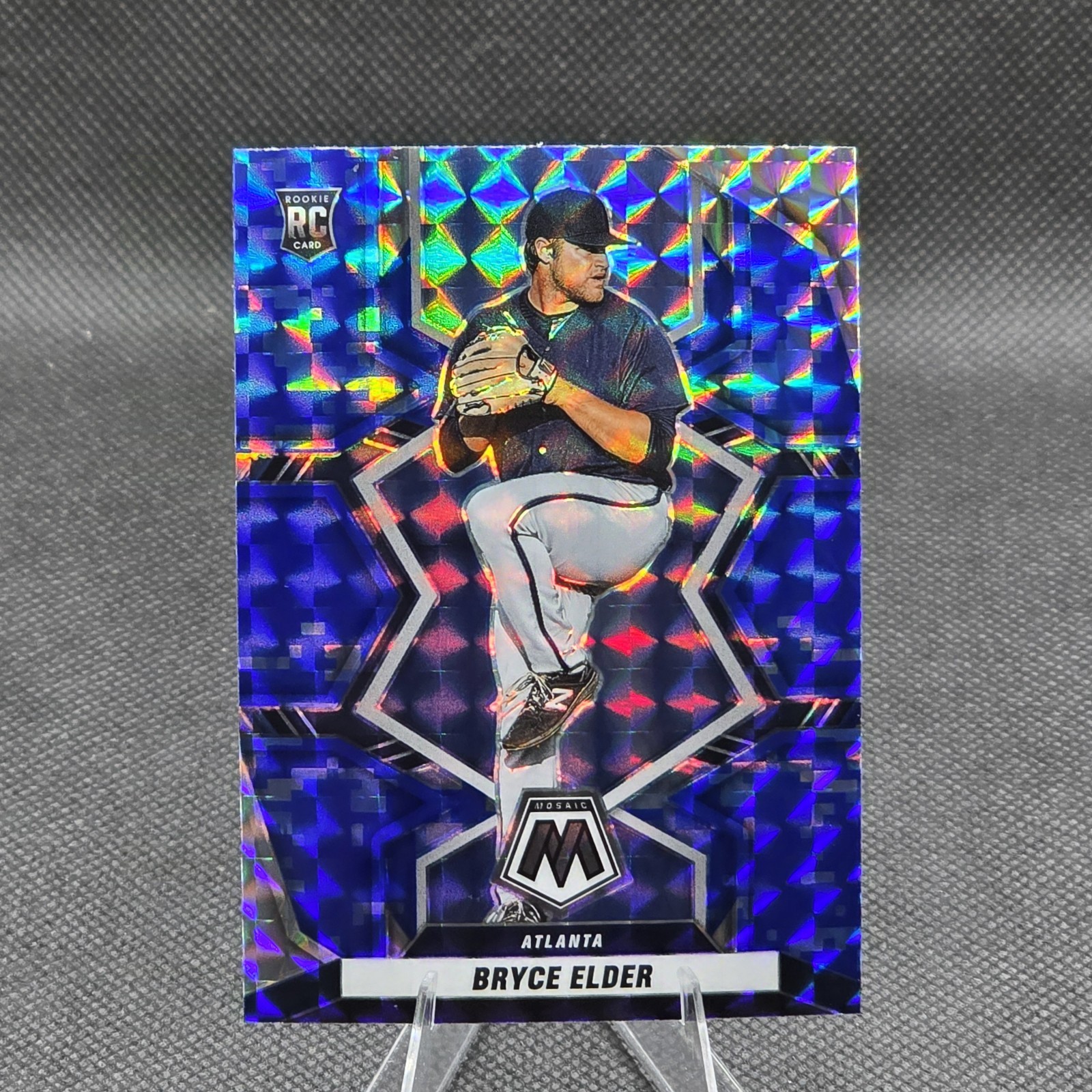2022 Panini Mosaic - Rookie Bryce Elder #277 Blue Camo Mosaic Prizm (RC)