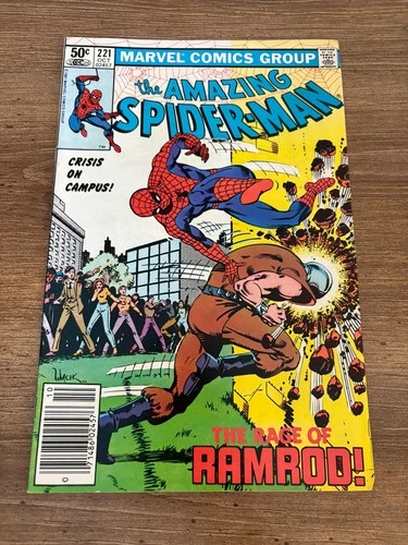 Amazing Spider-Man # 221 VF/NM Marvel Comic Book Doctor Octopus Goblin 11 J346