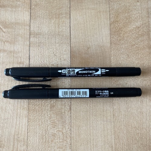 Awesome Tombow MONO Twin Tip Permanent Marker-Black, 2 Pack. .8mm & .4mm