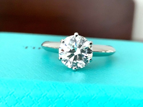 Tiffany \u0026 Co Platinum Diamond Round 