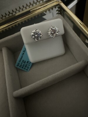 6/8 mm Round Cut VVS1 Moissanite Stud Earrings PUSHBACK