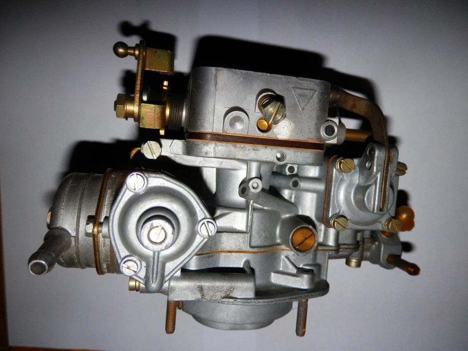 菲亚特 124 SPIDER WEBER 32 ADF 3 汽化器 — 第 2/3 张图片