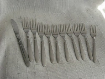 International Stainless Glossy Creation  Knife, Dinner Forks, Salad Forks 11 Pcs