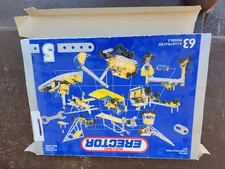MECCANO ERECTOR SET #5 Metal Construction Set 556 Parts With Motor New!!