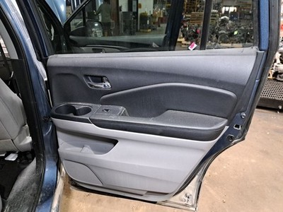 2016 Pilot Rh Pass Side Rear Door Interior Trim Panel Gray/Black B