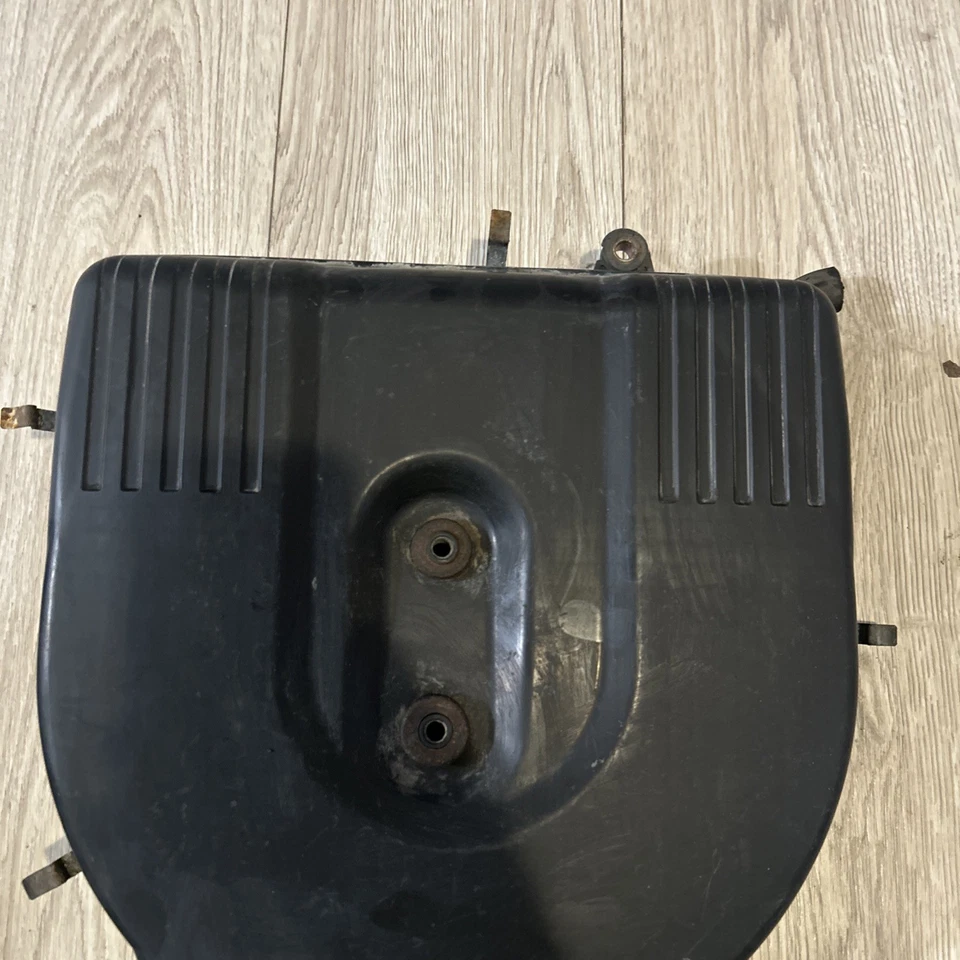 Caja de filtro de filtro de aire 90-97 Nissan D21 carrocería dura 2.4 4 cilindros OEM ⚡️ Foto 2 de 4