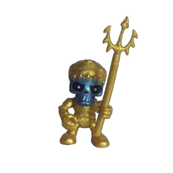 Treasure X Sunken Gold Moose Toys Golden Skeleton Hunter w/Trident