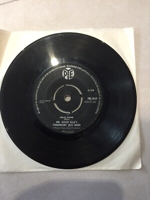 Acka Bilk - Delia Gone 7 Inch Vinyl 