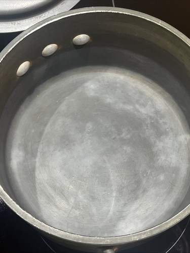 Commercial Aluminum Cookware Co. 2.5 Qt Saucepan pot #8702 1/2 & Lid 306 USA - Picture 5 of 7