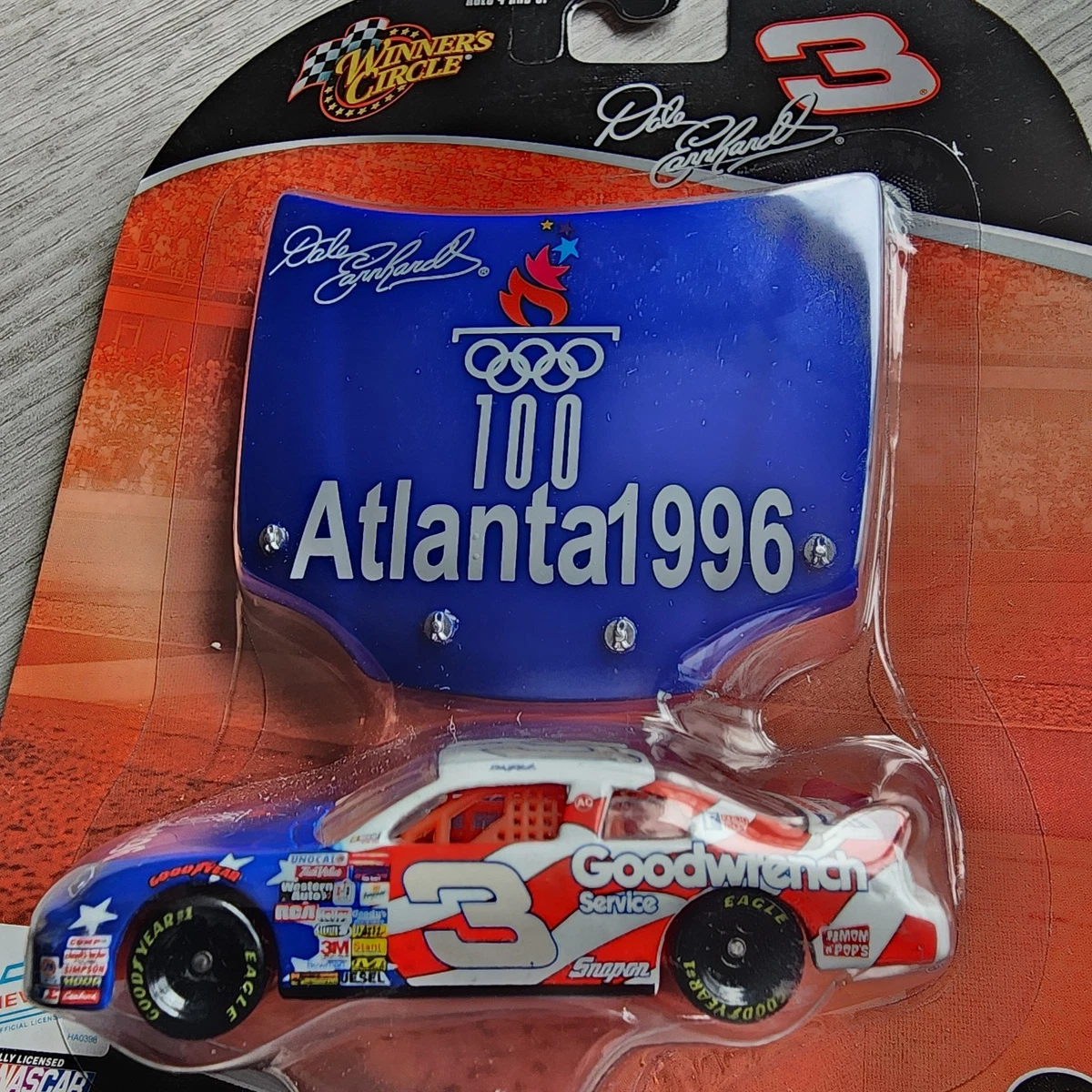 Winner's Circle Dale Earnhardt Diecast Racing Cars 1996 Vehicle