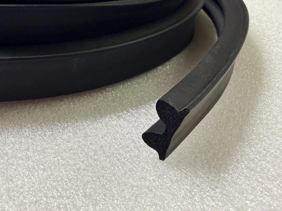 Triumph 齿轮箱盖密封套件适用于 Spitfire、GT6、Herald、变速箱盖 — 第 2/2 张图片